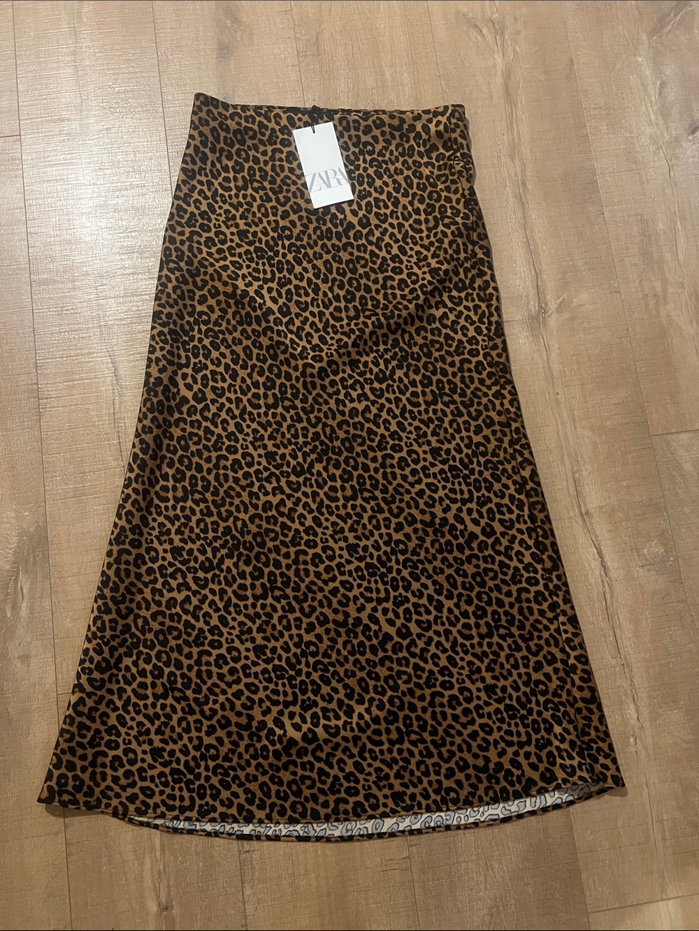 ZARA Brown and Black Leopard silky skirt xs nwt